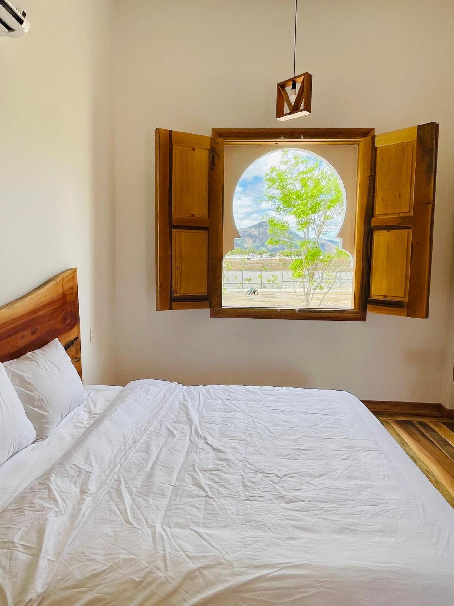 Tien Son Pleiku Homestay Exteriör bild